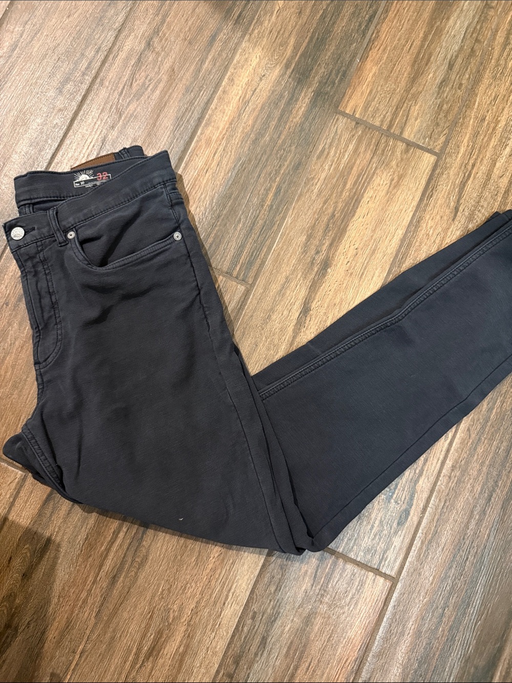 Faherty Black Men's Jeans with Red Size Print